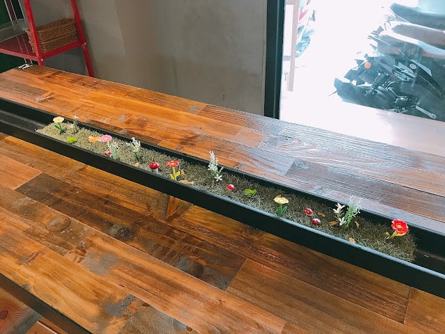 20251002-jr0o5 20251002-jr0o5