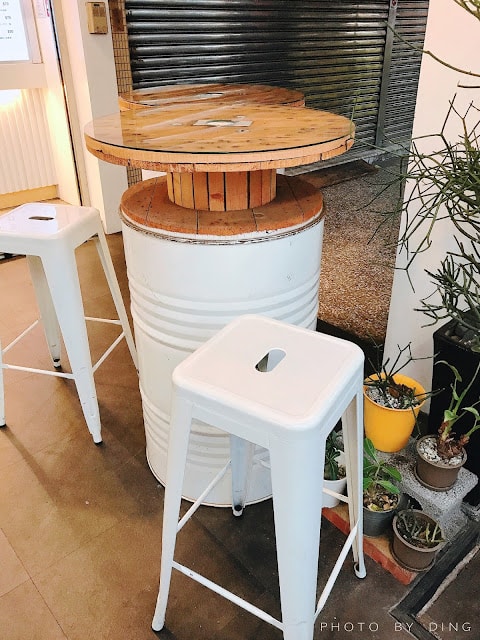 20251002-w9s5e 20251002-w9s5e