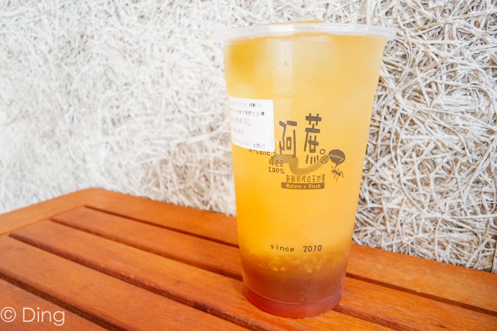 20251002-rqe9g 20251002-rqe9g