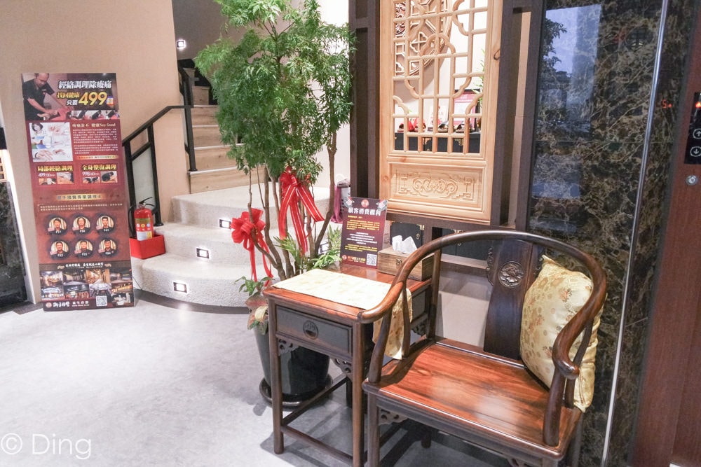 20251002-7w96i 20251002-7w96i