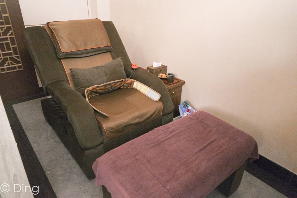 20251002-v66rg 20251002-v66rg