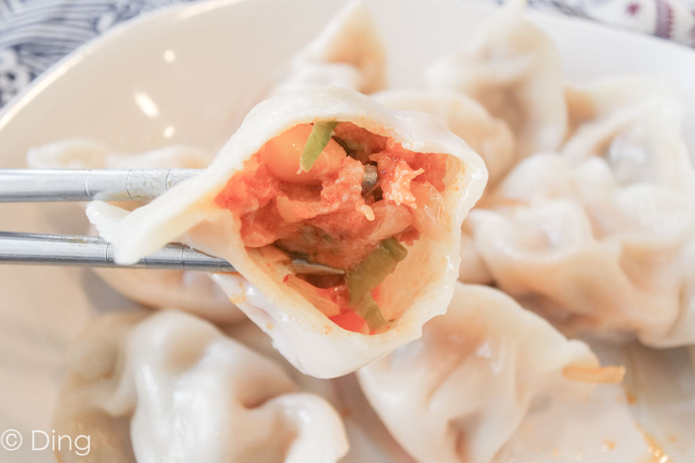 【台南永康美食】大口芳手工水餃，在地手工宅配人氣飽滿扎實水餃，口味多樣，大推香菇蒜頭雞肉、高麗菜豬肉鮮蝦水餃！
