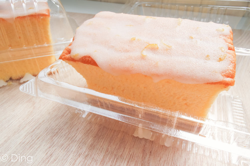 台南東區甜點 裕農路上口味高達九種的古早味蛋糕，很適合當下午茶的「有間本舖」。