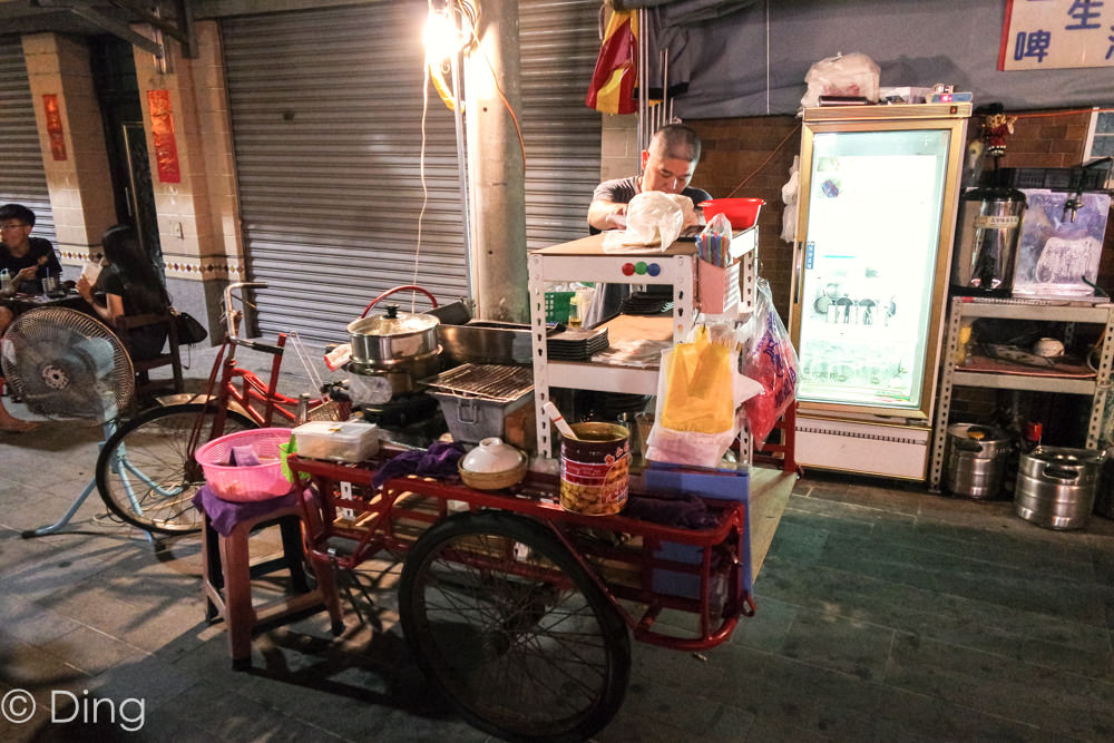 台南中西區宵夜推薦 中正路露天版深夜食堂，有特別的味噌肉蛋餅及燒肉吐司，「府城國民中學-九年九班」