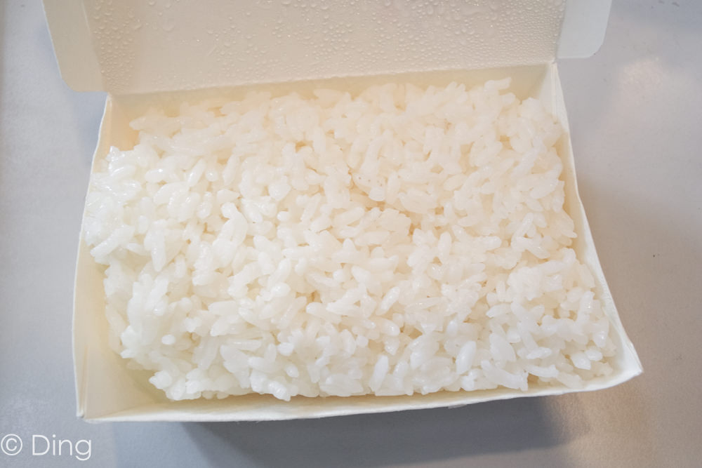 台南東區美食 成大育樂街美食，均一價60$美味臭豆腐煲、鴨血煲、排骨煲，內用白飯吃到飽「玩真的臭豆腐」