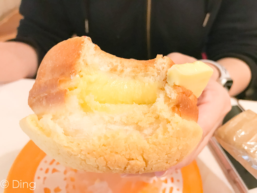 台南中西區美食 中正路上道地的港式茶餐廳，平價美味法蘭西多士、冰火菠蘿油、絲襪奶茶，「鑫華茶餐廳」。