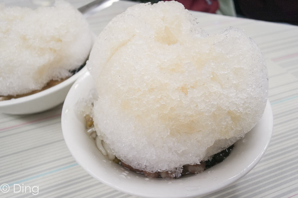 台南國華街美食 均一價50元用料實在樸實的美味八寶冰，「八寶彬圓仔惠」。