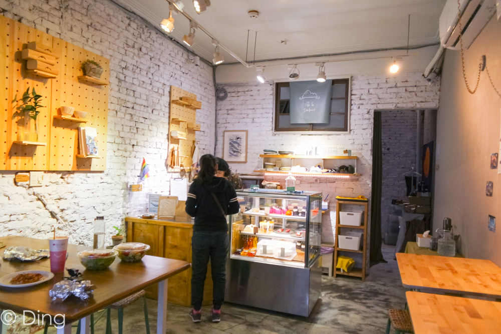 台南中西區甜點推薦 隱藏在神農街，創意十足法式甜點，經典可麗露禮盒「海丘甜點工作室」。
