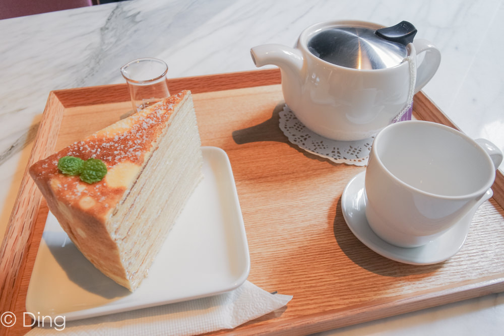 台南千層蛋糕推薦 林百貨隔壁「兜空間」，千層控不想告訴別人的，隱藏版堆疊層數多的楓糖千層蛋糕。