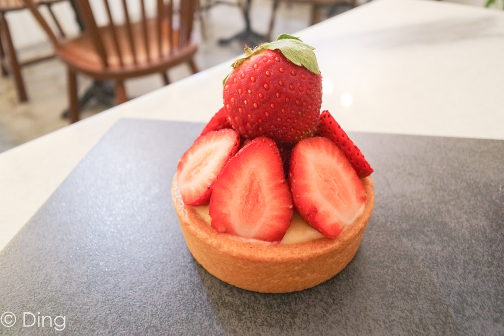 台南北區甜點推薦 全預約制千層蛋糕，假日限定營業下午茶「Studio　 io design」，已推出草莓千層及草莓塔囉！