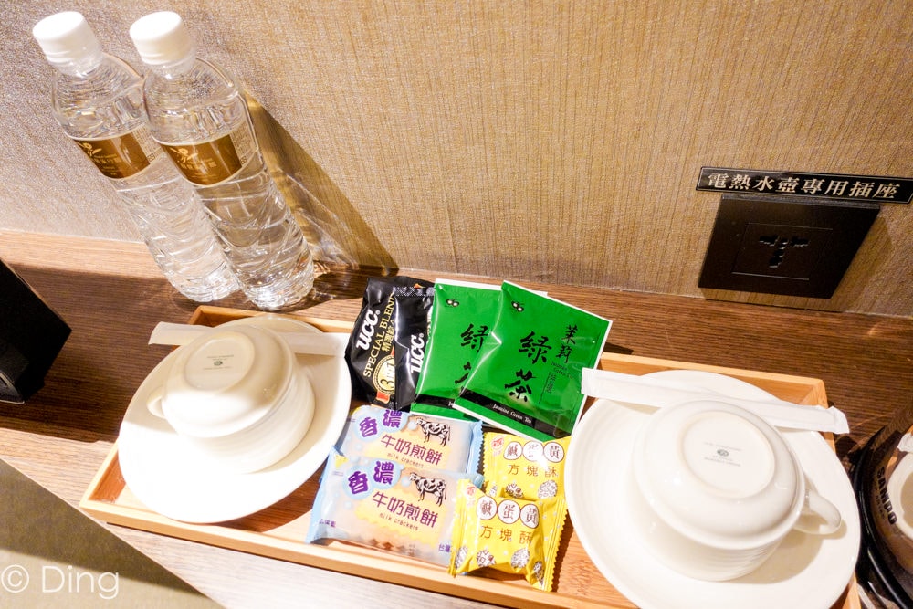 20251002-c3pzs 20251002-c3pzs