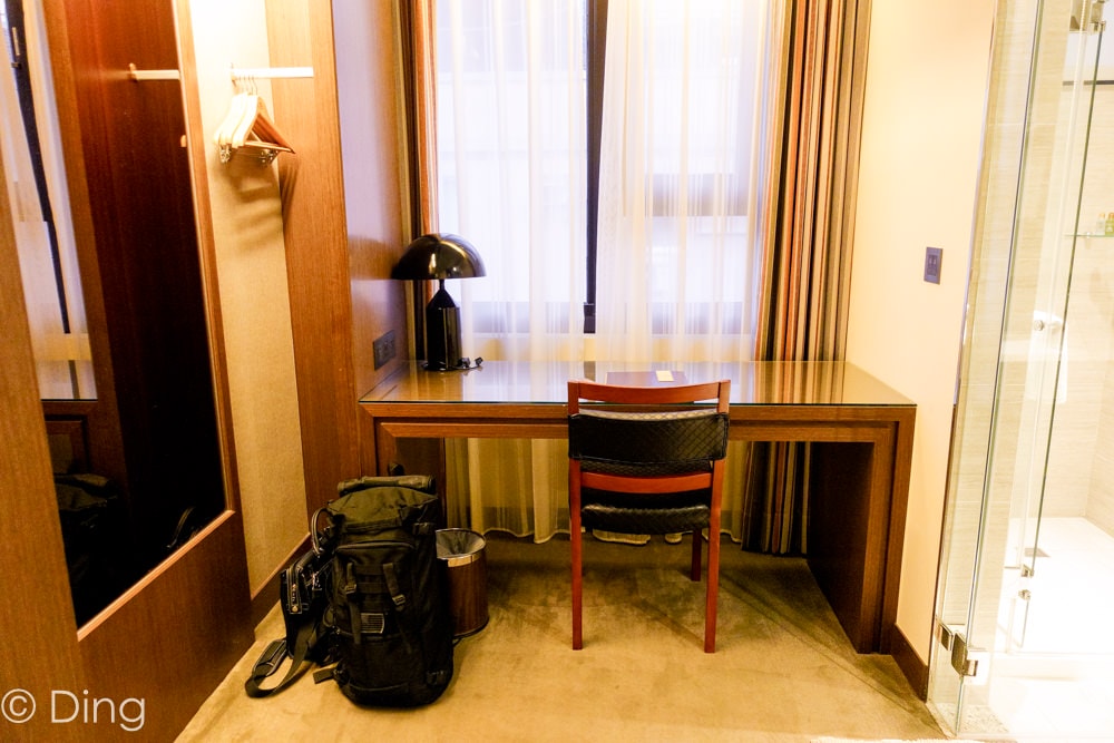 20251002-nrj7b 20251002-nrj7b