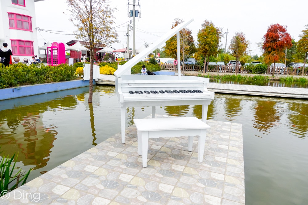 20251002-jqbb8 20251002-jqbb8