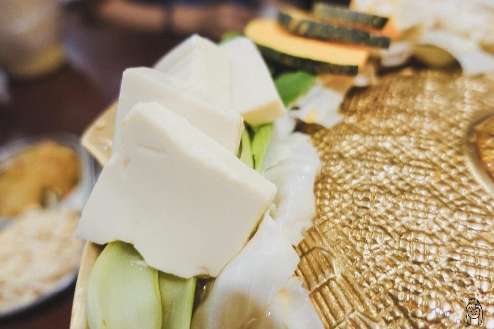 20251002-2h6kh 20251002-2h6kh