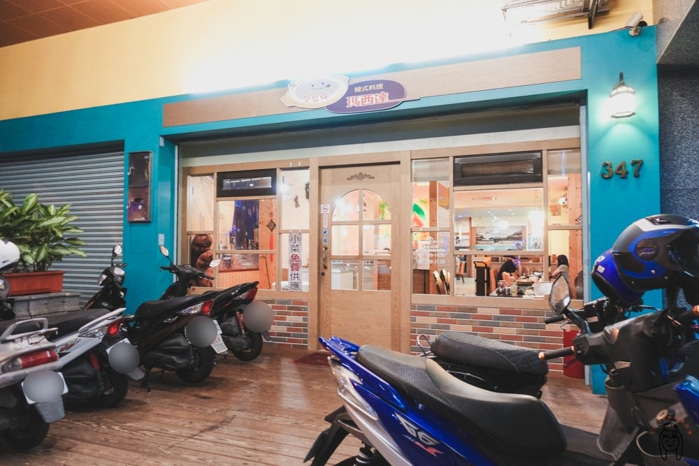 20251002-czdq9 20251002-czdq9