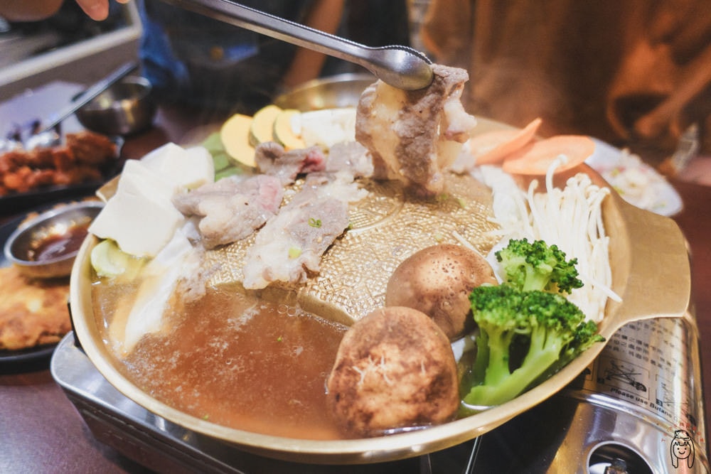 20251002-oqmtn 20251002-oqmtn