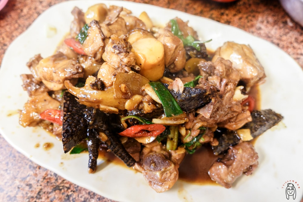 20251002-8zxwv 20251002-8zxwv