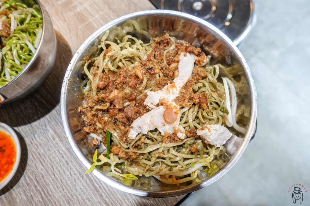 20251002-f5qqj 20251002-f5qqj