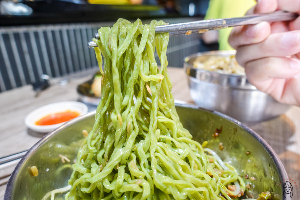 20251002-pjwxr 20251002-pjwxr