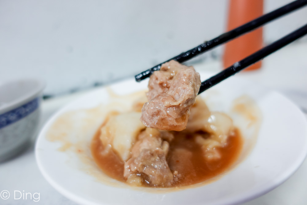 台南中西區美食 府前路老店「福記肉圓」，有軟Ｑ不油膩肉圓，喝到飽大骨湯。