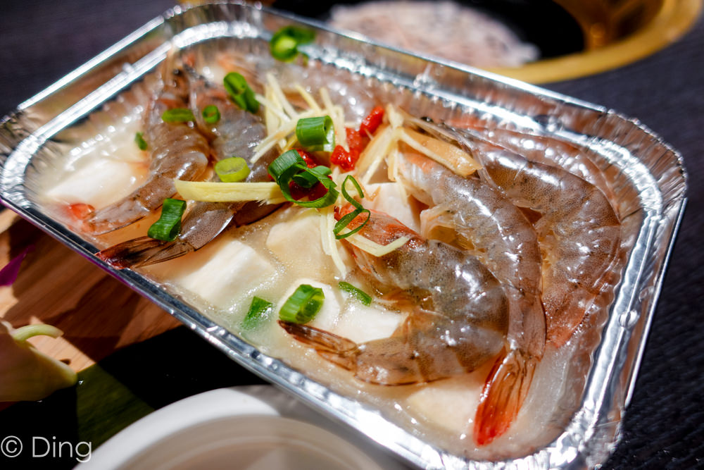 彰化聚餐餐廳 「九犇日式燒肉」，彰化平價版燒肉，超值午間套餐多種組合，讓你吃肉吃得很過癮！
