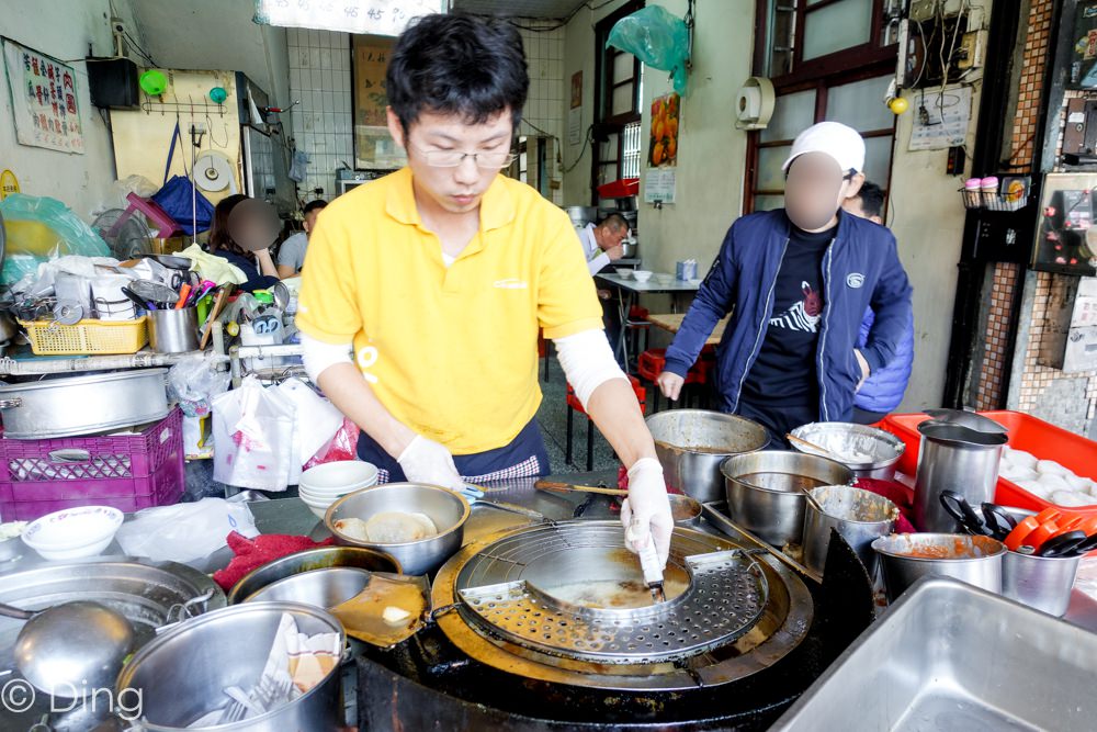 彰化美食 民生路「北門口肉圓」，難以抗拒的酥脆軟Ｑ肉圓，彰化超人氣肉圓之一。