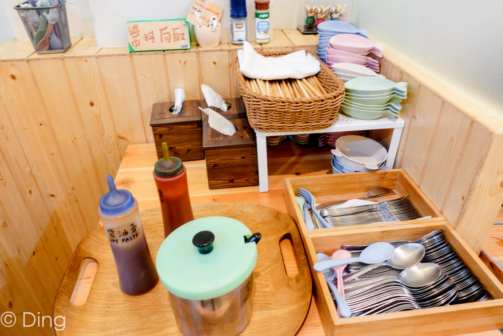 永康早餐推薦 中華路「日十早午餐」，主打健康飲食，推薦粉漿胚芽蛋餅，手打肉排及嫩煎雞腿！