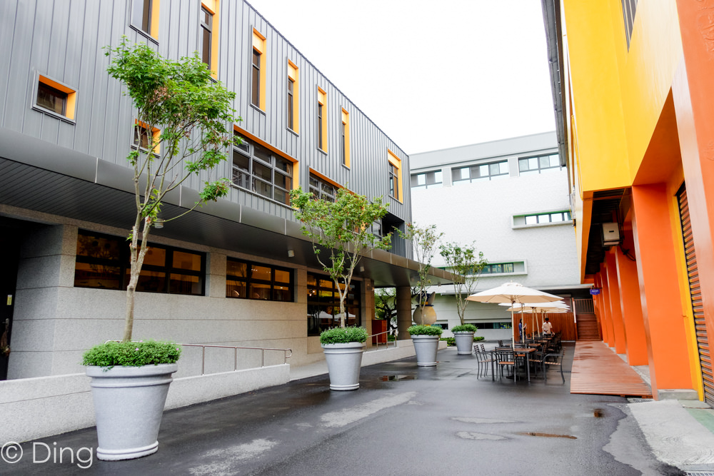 雲林景點 斗六觀光工廠「塔吉特千層蛋糕大使館」，有好吃千層蛋糕以及兔子、DIY課程等著你！門票可抵消費喔！