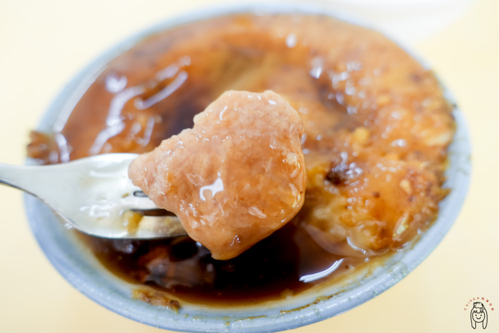 台南中西區美食 開山路「上舜碗粿」只賣古早味碗粿和魚羹，只要$30，簡單的美味，深受在地人喜愛。