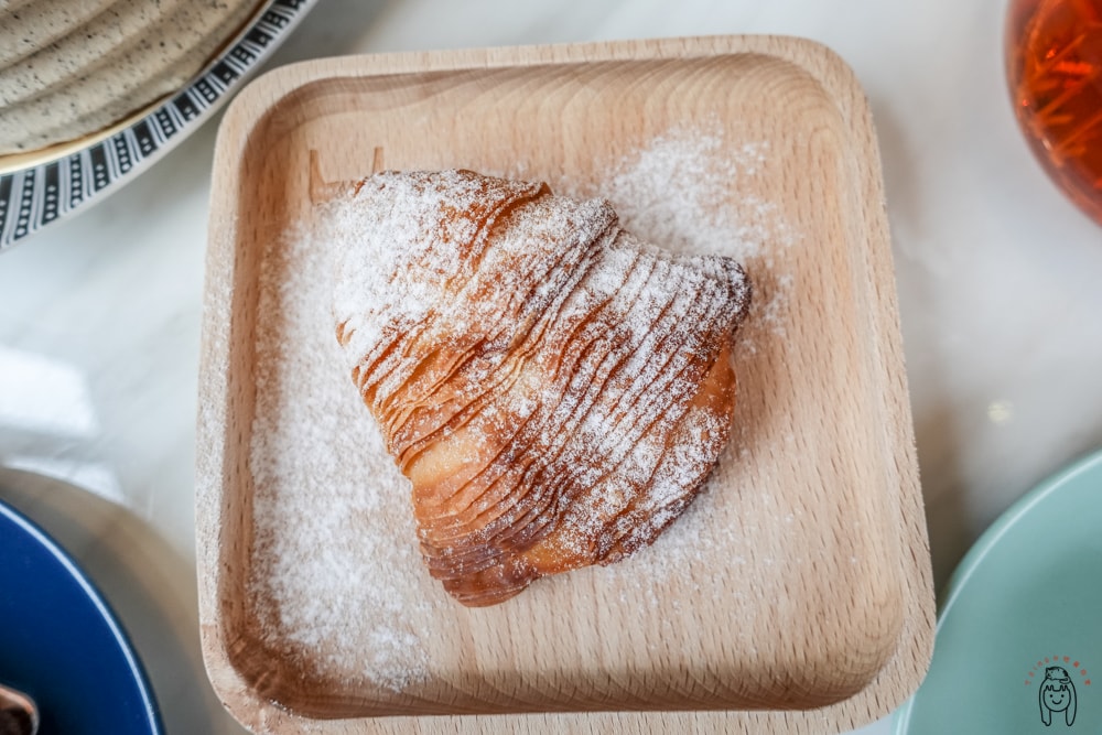 20251002-x6nia 20251002-x6nia