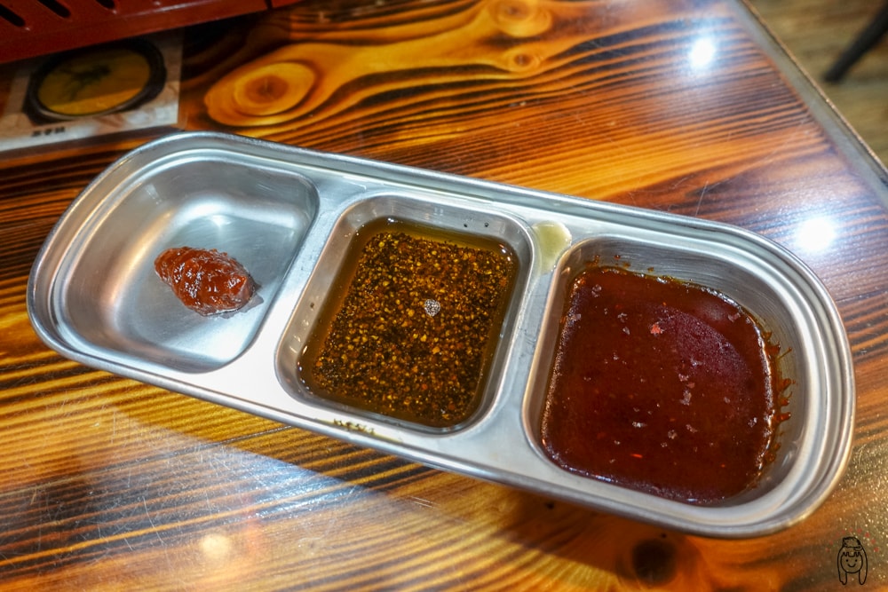 20251002-au93n 20251002-au93n