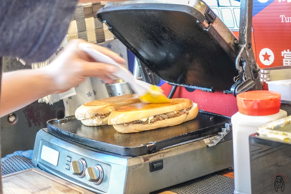 20251002-fz0rz 20251002-fz0rz