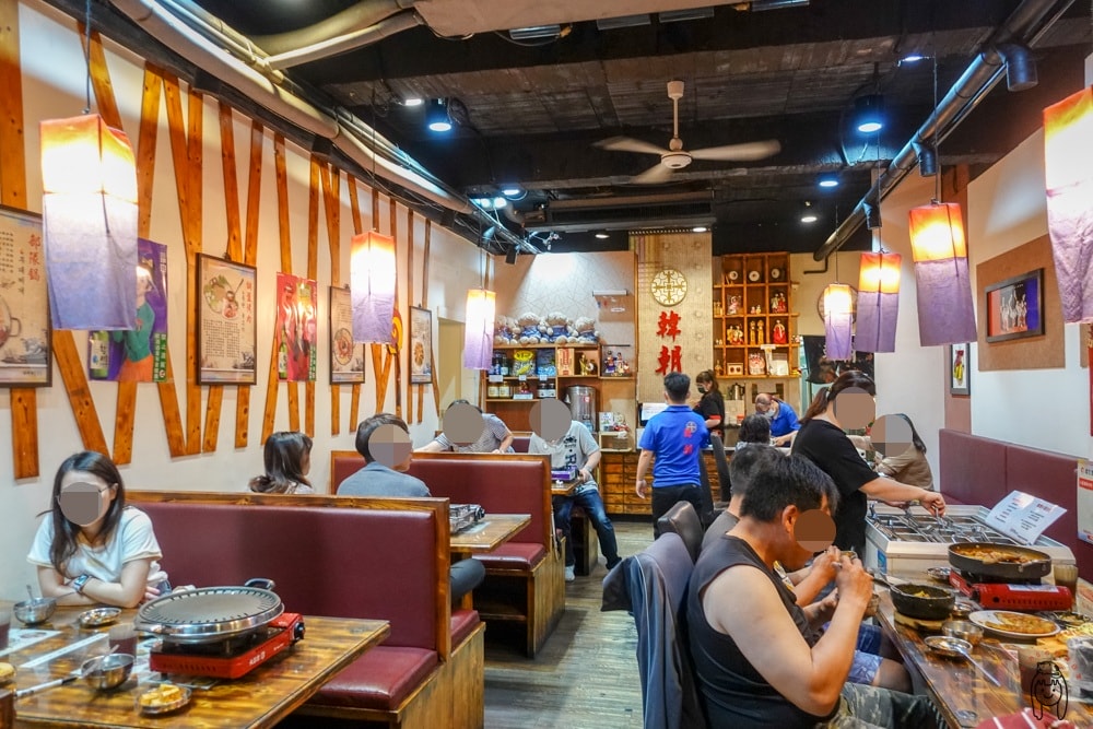 20251002-ymi7t 20251002-ymi7t