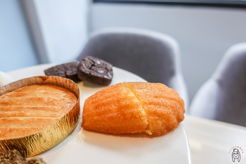 20251002-08mvi 20251002-08mvi