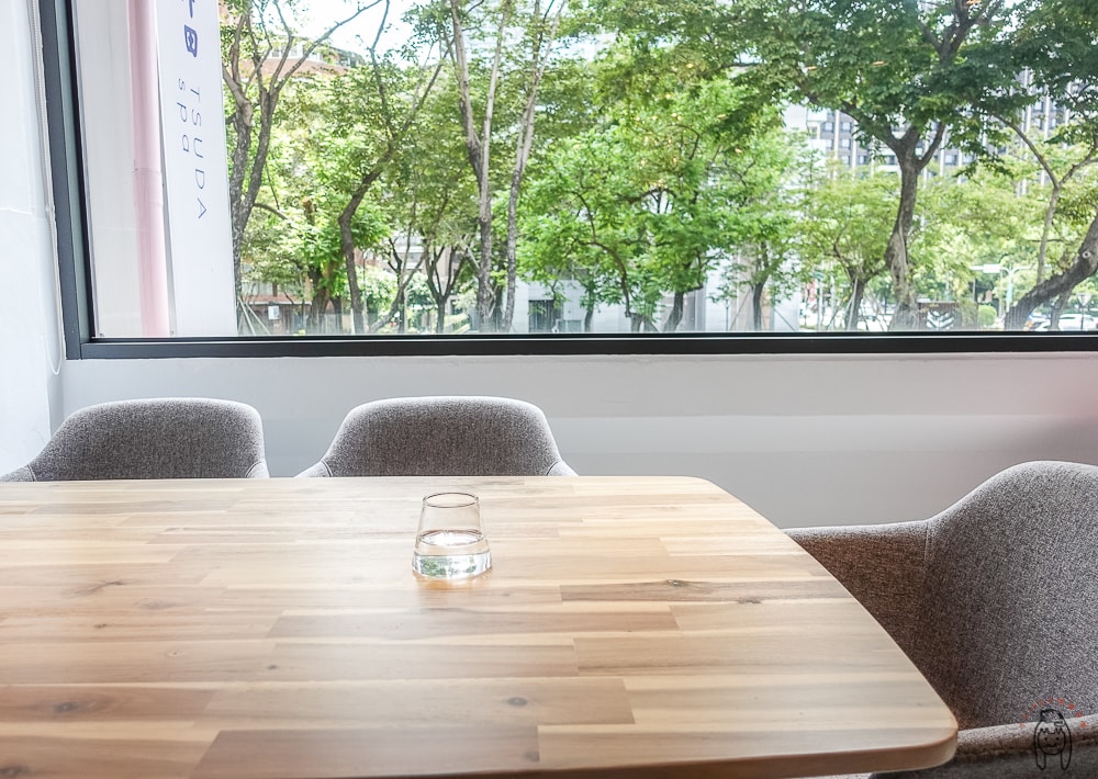 20251002-1xny8 20251002-1xny8