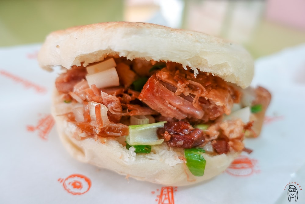 20251002-3va3a 20251002-3va3a