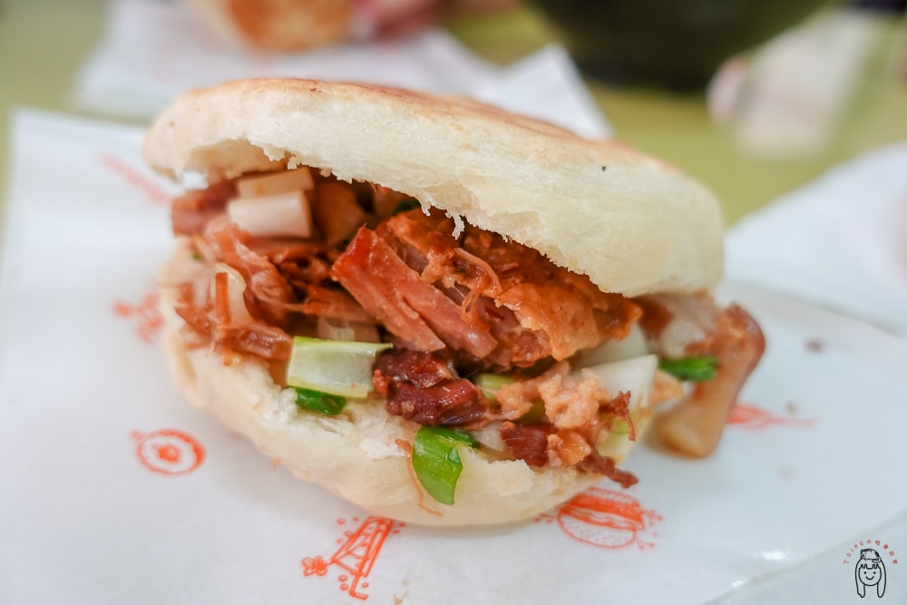 20251002-5hjwh 20251002-5hjwh