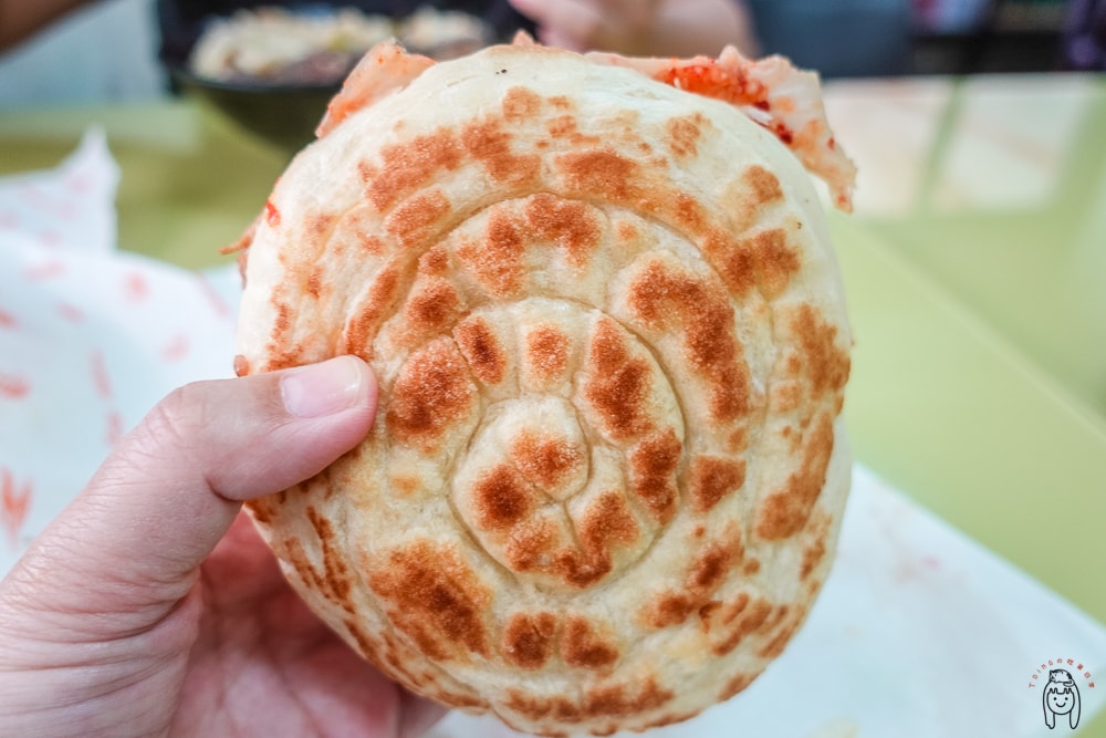 20251002-cy9dv 20251002-cy9dv