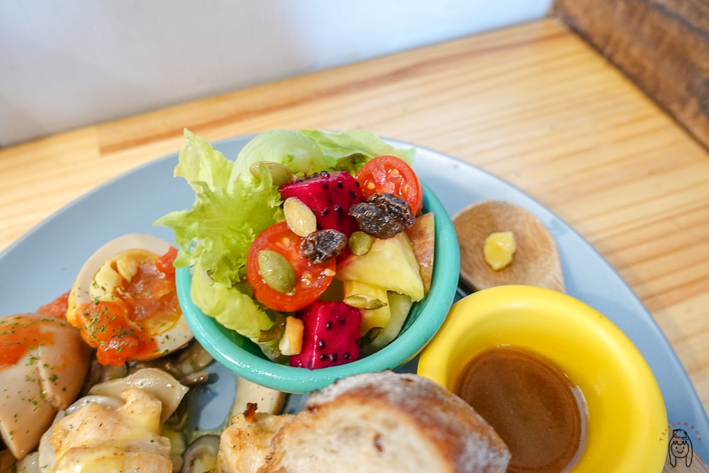 20251002-5tsqk 20251002-5tsqk