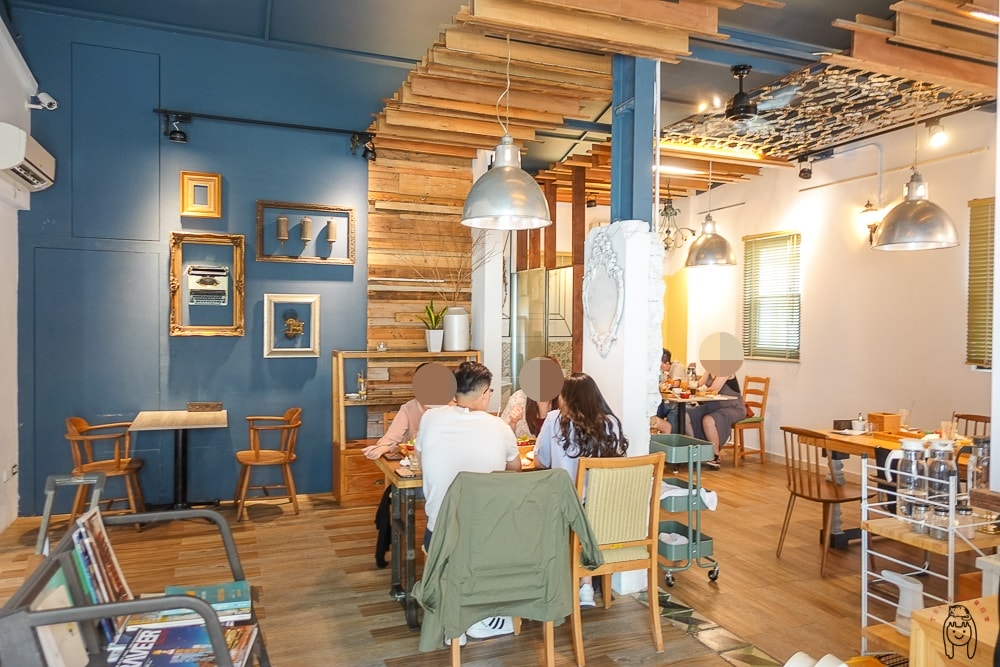 20251002-q7vh0 20251002-q7vh0