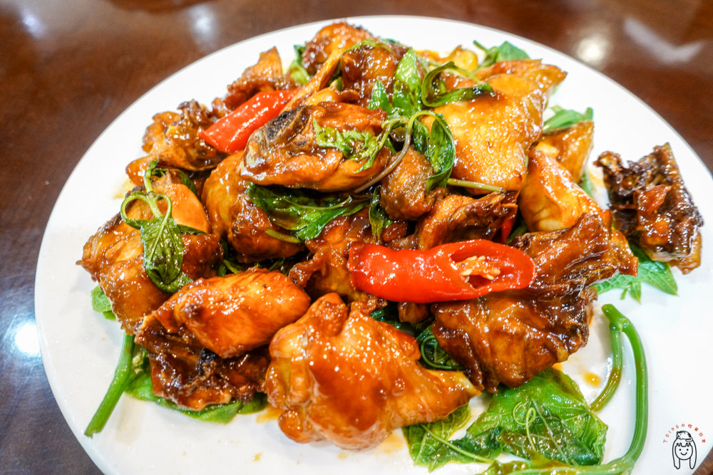 關子嶺美食 CP值超高合菜餐廳！5021桶仔雞餐廳，停車方便，團體或散客都大推的餐廳！網友一致好評～