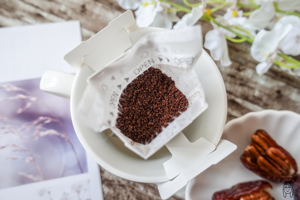 宅配美食 高雄瑞芬咖啡屋，推出多種濾掛式精品咖啡，讓你隨時享受咖啡，有多種年節禮盒，非常適合送禮喔！