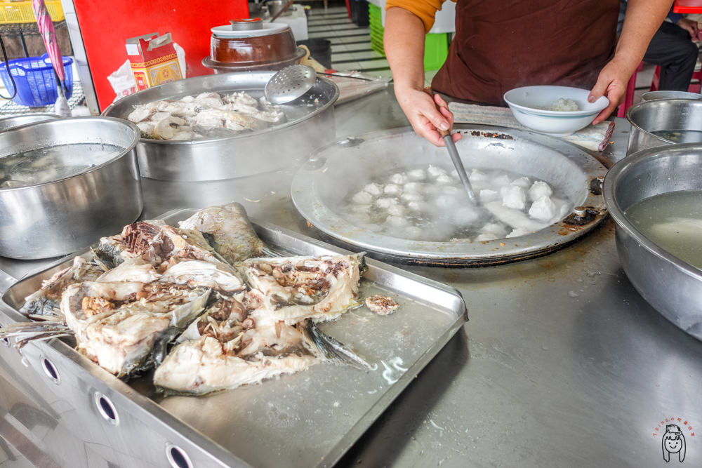 台南學甲必吃美食 學甲虱目魚粥老店，在地人最愛CP值高的美食，來這裡可輕鬆解決三餐喔！