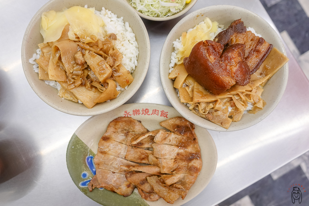 台南東區裕農路美食 | 裕農燒肉飯(原永樂燒肉飯)，午晚餐便當好選擇，附味噌湯跟沙拉，還可以加肉喔！