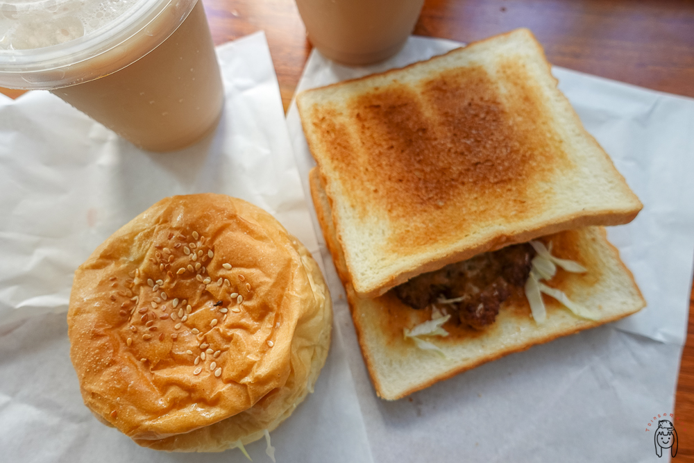 台南中西區早餐 | 哈利8號早餐(原哈利速食)，中正路手作古早味漢堡肉，只賣漢堡、吐司，讓人排隊也願意！