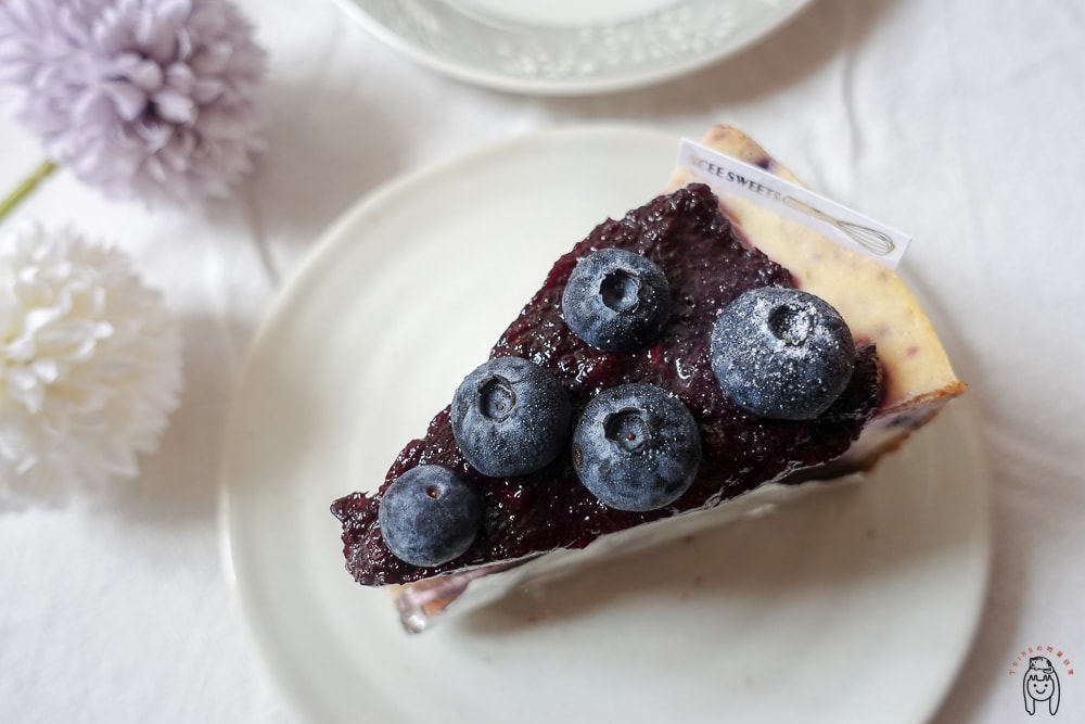 20251002-tg5uh 20251002-tg5uh