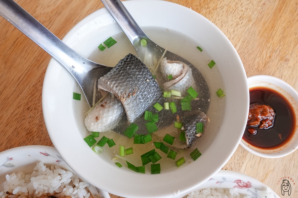 20251002-8sqjt 20251002-8sqjt