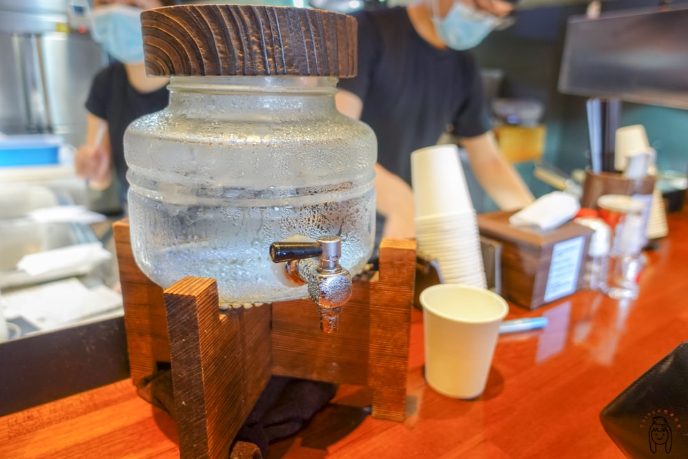 20251002-adh2q 20251002-adh2q