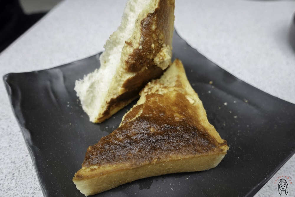 20251002-9jn56 20251002-9jn56