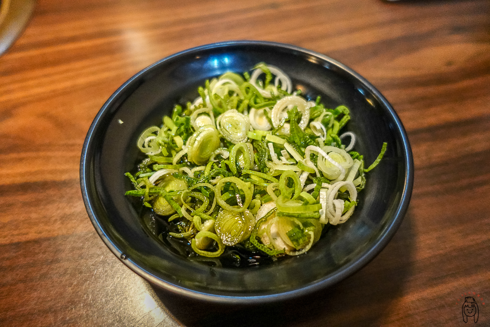 台南東區火鍋｜劉麻辣世家，內行饕客才知道的麻辣鍋，特殊麻辣甘甜湯頭，一吃就上癮！